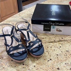 Stevies girls wedge sandal size 3
